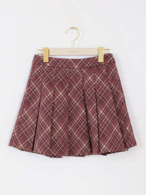 タックプリーツスカート