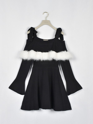 ファーオフショルニットワンピース