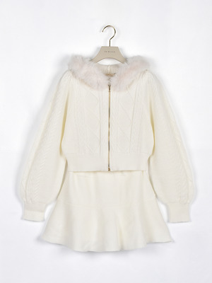 ニットフーディーセットアップ