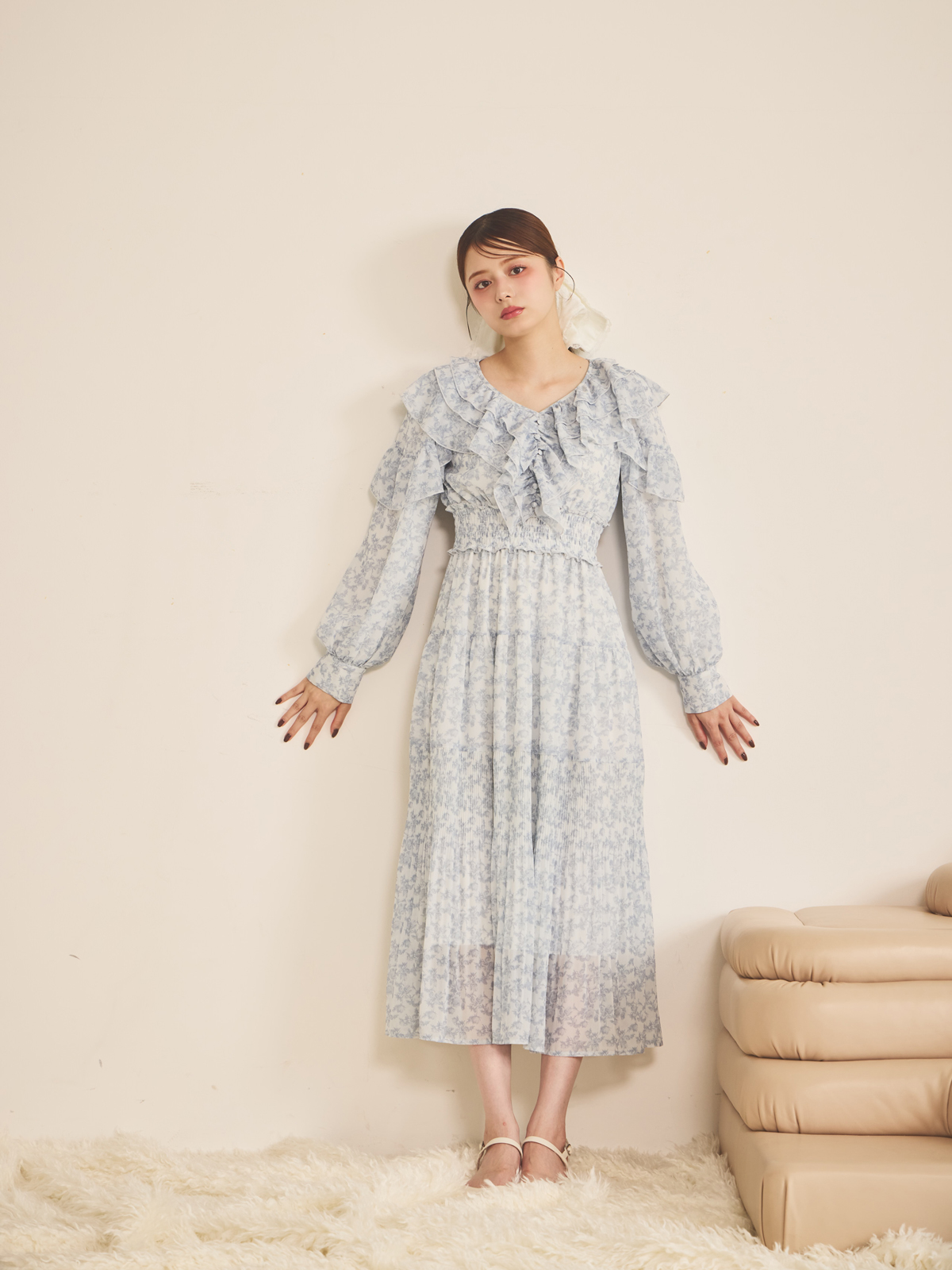 evelyn ワンピース9/20まで出品 オリジナルフリルプリーツワンピース｜evelyn（エブリン）公式通販サイト