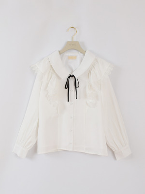 レースフリルクラシックブラウス