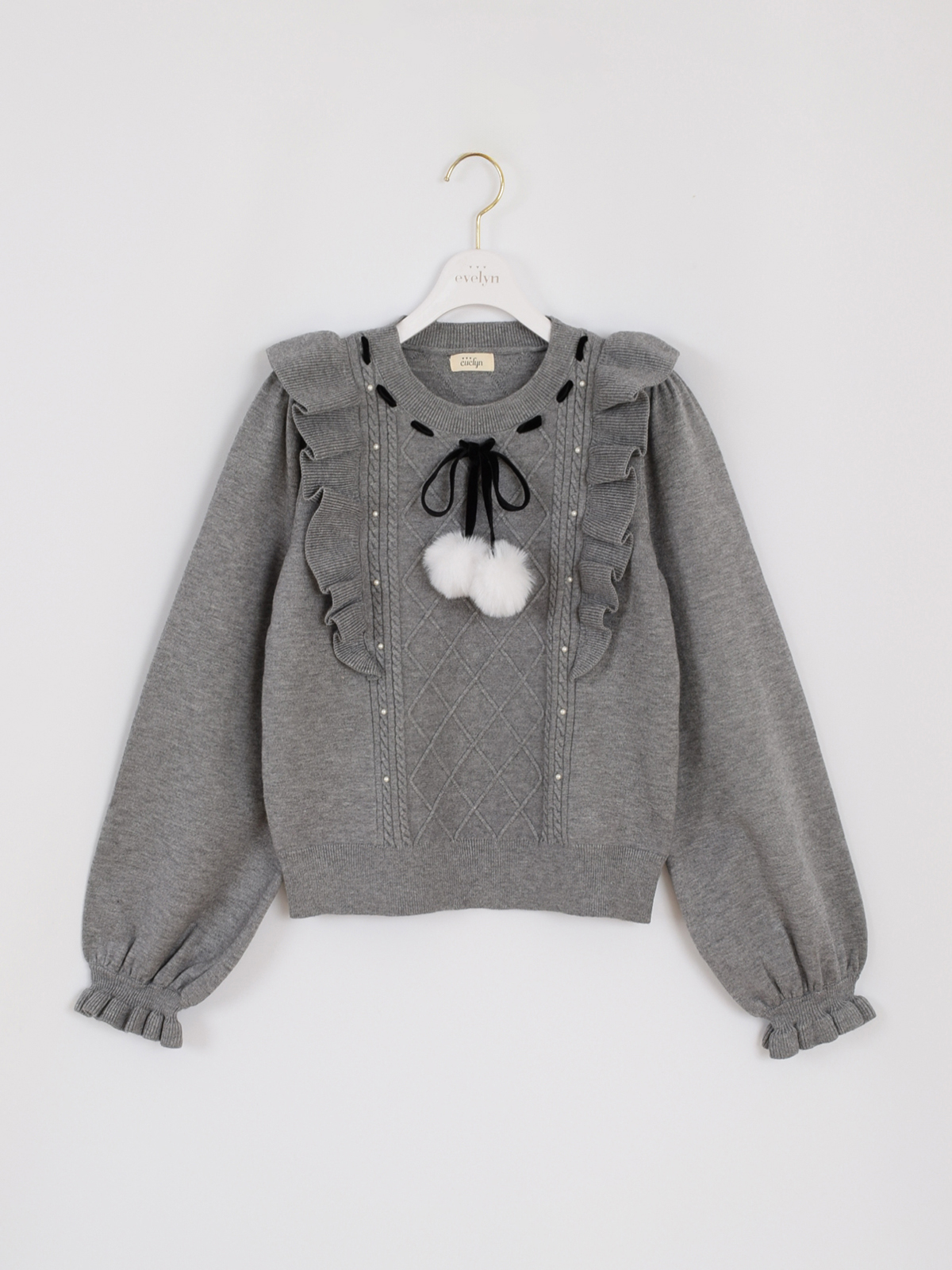 ファーリボンフリルニット｜evelyn（エブリン）公式通販サイト