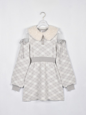 ファー襟チェックニットワンピース