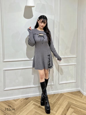 お年玉チェック編み上げワンピース