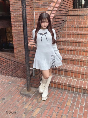 お年玉チェック編み上げワンピース