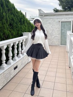 フェザーニットフーディー