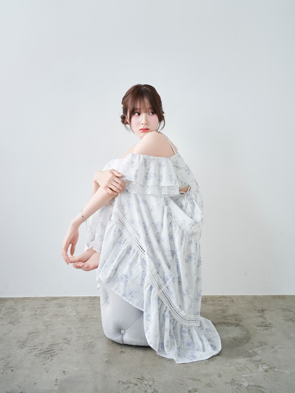 Bust Frill Openshoulder Long Onepiece 詳細画像 ドット 16