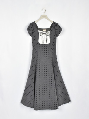 バストギャザー切替ワンピース