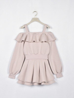 フリルオフショルセットアップ