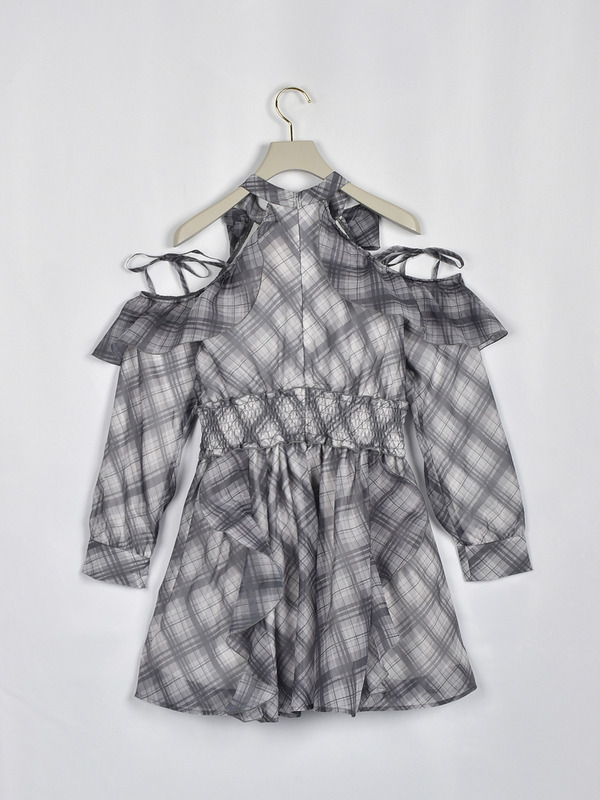 コールドショルダーフリルワンピース 詳細画像 チェック 16