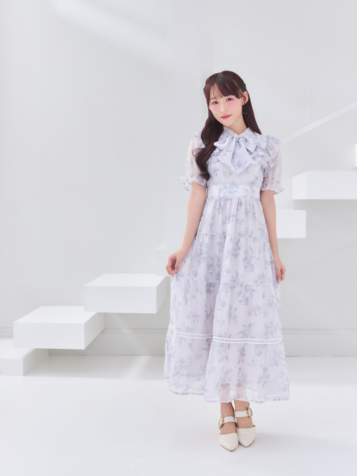 ラメフリルギャザー花柄ワンピース｜evelyn（エブリン）公式通販サイト