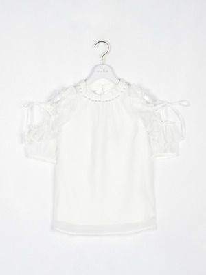 オフショルパールブラウス