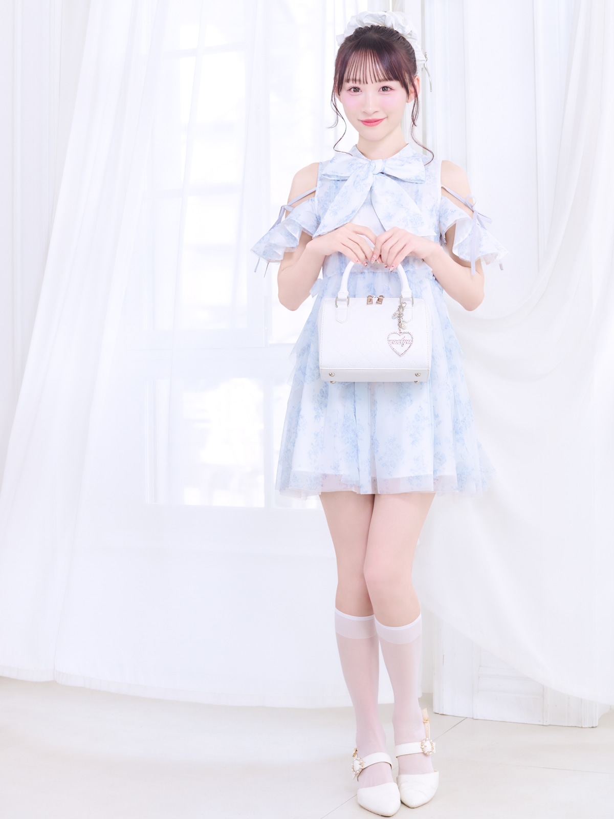 ビジューチャーム付ボストンバッグ｜evelyn（エブリン）公式通販サイト