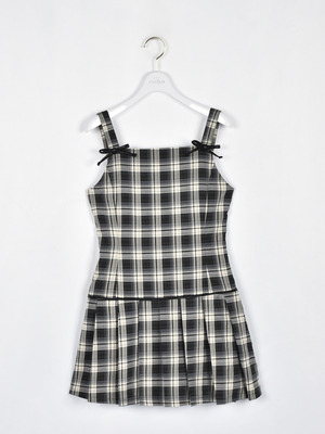 レザーリボンプリーツワンピース