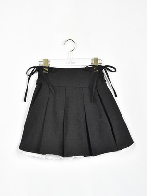 サイドレースアッププリーツスカート