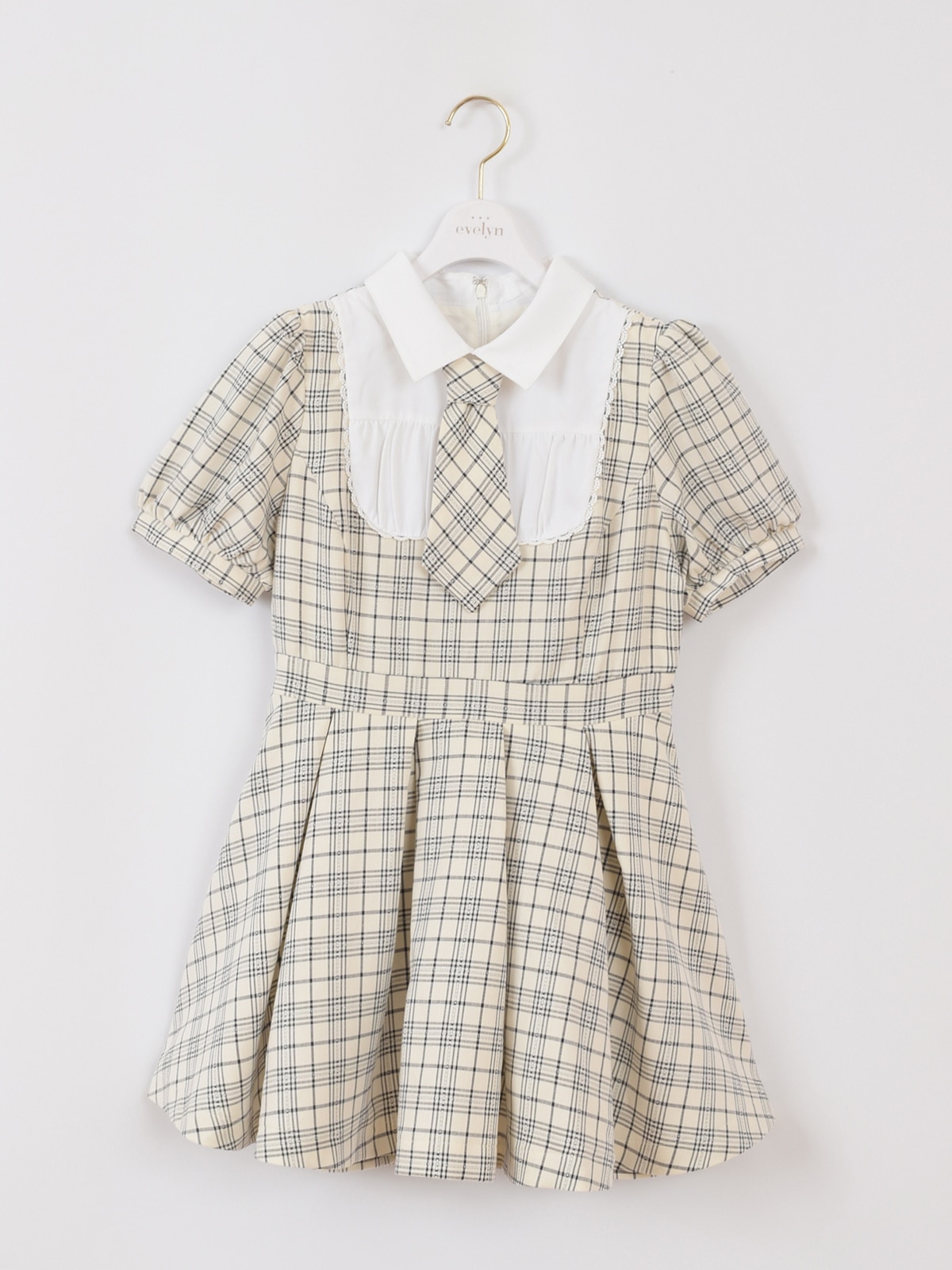 ネクタイ付きタックプリーツワンピース｜evelyn（エブリン）公式通販サイト