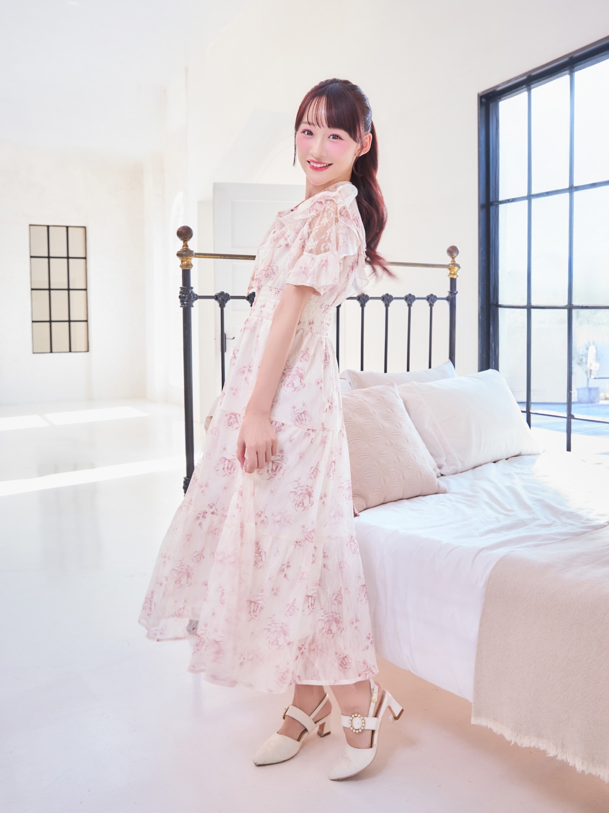 花柄レースロングワンピース|evelyn(エブリン)公式通販サイト 花柄レースロングワンピース|evelyn(エブリン)公式通販サイト