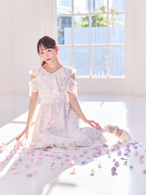 肩開きフリルロングワンピース 詳細画像 チェック 16