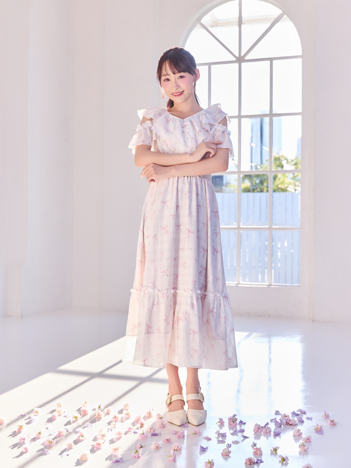 肩開きフリルロングワンピース｜evelyn（エブリン）公式通販サイト