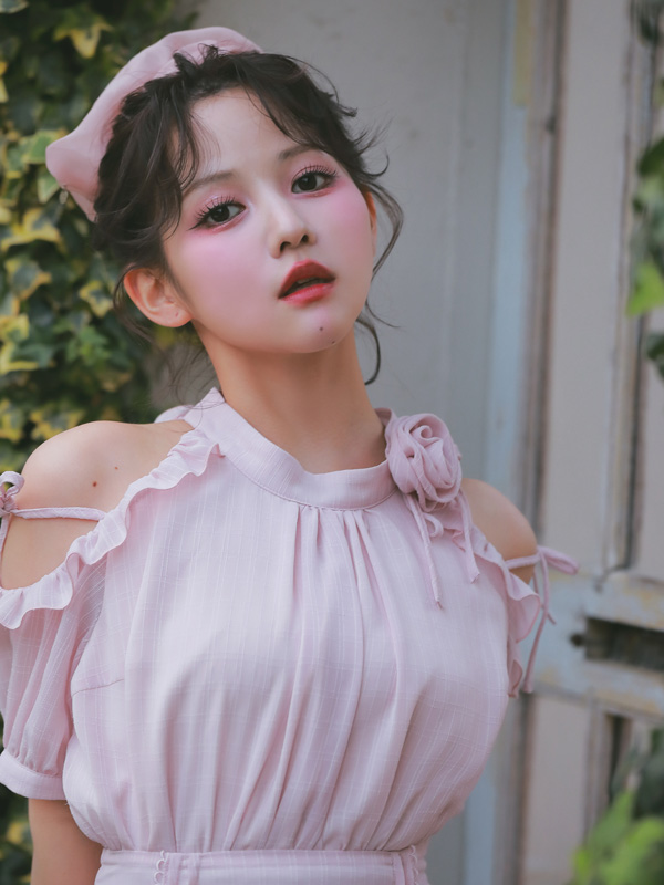 Rose American Sleeve Blouse 詳細画像 ブラック 16